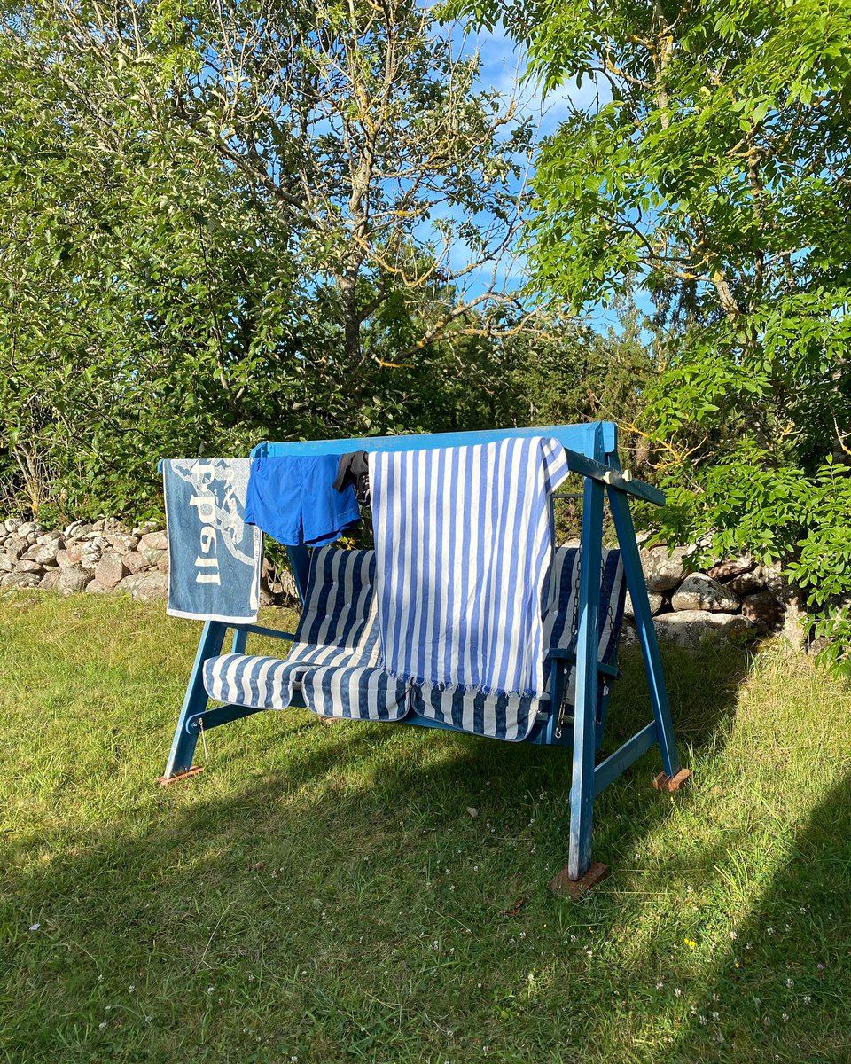 Reimerz's tweet image. Island life 🍈