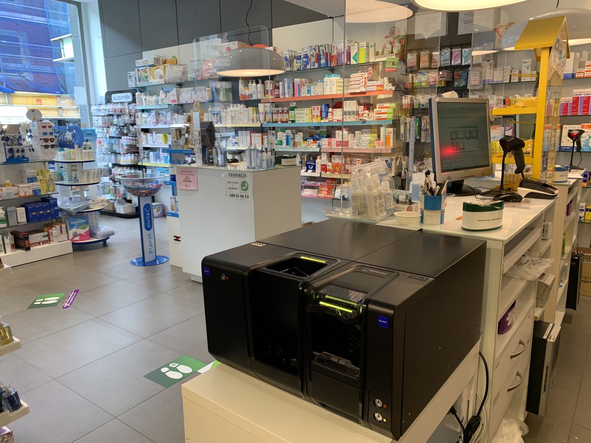 CashInfinity_es's tweet photo. Nueva instalación de un CashInfinity CI-5 en una farmacia con #farmanager. Instalada en punto intermedio de la farmacia para ser compartida en varios puestos. #cashinfinity #kioscocash #gestionefectivoenfarmacia #yopagoenefectivo https://t.co/E1bgBc7Mto