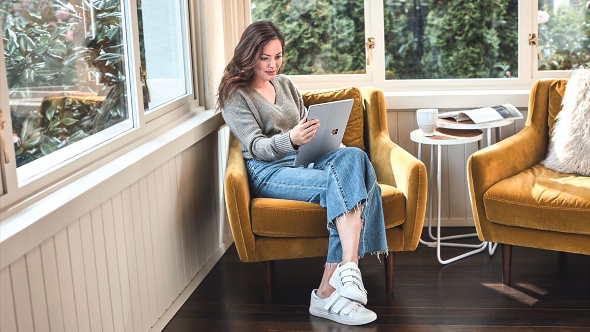 With the inevitable distractions of home, it can be difficult in finding your optimal remote working space.

Here are 5 ways you can make work at home feel like you never left the office: msft.it/6013TWvYx

#SMB #RemoteWorking #WFH
