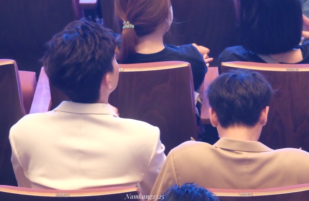 archives_OG's tweet photo. #ออฟกัน #offgun 

           back view                     front view https://t.co/ohAbjEK9dG
