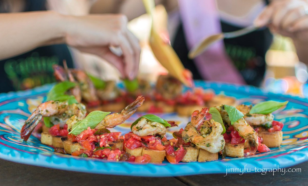 Eatingoffthevin's tweet photo. @SantaSurfing I sell cooking classes and Farm to Table events #TastyTuesday https://t.co/vQc0MXge78