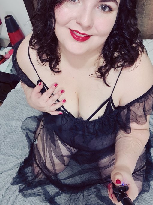 Just imagine my red lips on your hard cock. 😍 https://t.co/6YyewiPCZu<a href="/tag/bbw"class="tags"><span>#bbw</span></a><a href="/tag/pawg"class="tags"><span>#pawg</span></a><a href="/tag/buttplugged"class="tags"><span>#buttplugged</span></a>