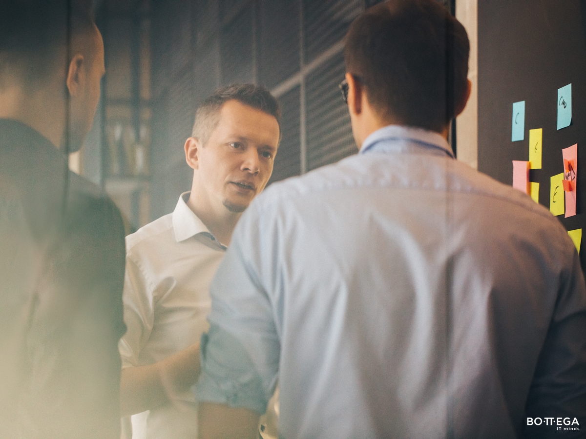 bottega_it's tweet image. Sławek Sobótka przygotował nowy otwarty warsztat on-line poświęcony Domain Driven Design. To autorski program oparty na 10 latach doświadczenia w stosowaniu i nauczaniu #DDD. 
2 edycje:
7-9 września
5-7 października
Więcej: bottega.com.pl/nabor-otwarty-…