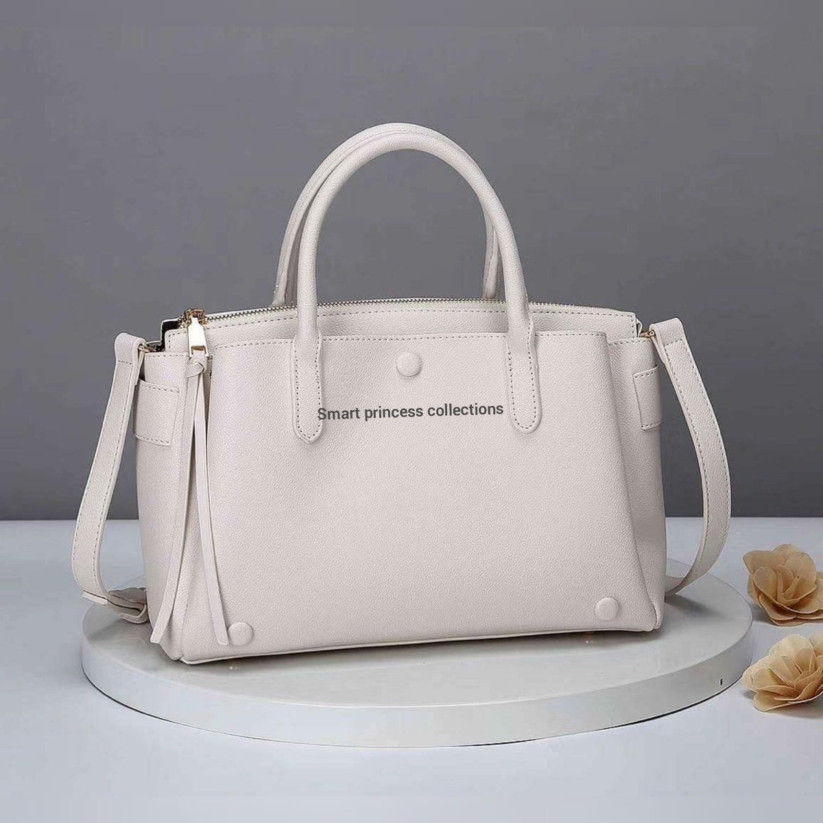 SmartPrincess18's tweet photo. 💥Well partitioned
💥High quality handbags 
💥ksh 2,500 📞 0713830861
#handbags #classysidebags #fashionablebags #ladiesfashion #ladiesbags #qualitybags
#affordablehandbags #fancybags #smartprincess #nairobitrends #nairobifashion #254fashion #254memes #nairobikenya #nairobitrends https://t.co/7fHXEi320Y