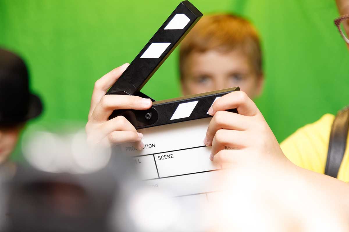 intofilm_edu's tweet photo. From screenwriting to making films on a phone -  The @BFI's virtual courses are open for booking (for students 12-16 years old)

Just four workshops left for August 
https://t.co/Ktv0RSb5qK https://t.co/fdXSXBce4C