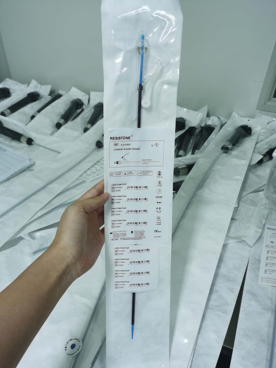 ElaineTong4's tweet photo. #Resiston Suction-evacuation access sheath
• Decrease intrarenal pressure
• Prevents retrograde stone migration with negative pressure aspiration
•Improved Visual Field
•Suck out stone and powder directly
•Stone basket，forceps，anti-retropulsion are no longer necessary https://t.co/fdyJYA2jhh