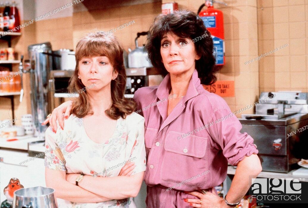 WEATHERFIELDM10's tweet photo. 46 Years Of Gail...

In June 1989 Alma offered Gail a 40% partnership in the cafe - which she took.

#GailDay 
#CoronationStreet 
#ClassicCoronationStreet https://t.co/nMEDmUjEiM