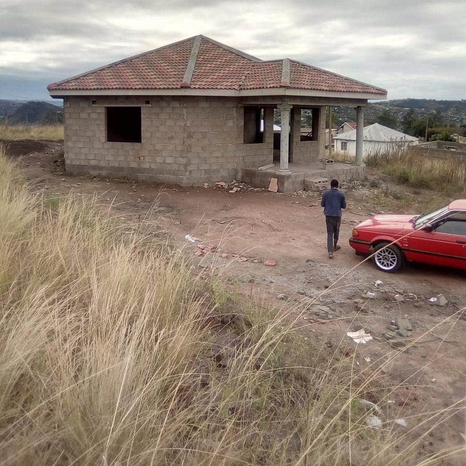 MpholozaProject's tweet image. Almost done with Rondavel building.

🔵Laying foundation
🔵Building
🔵Aluminum Windows Manufacturing/Installation
🔵Plastering
🔵Roofing
🔵Painting
🔵Tiling
🔵Plumbing
🔵Electrical work
Call/Whatsapp 079 194 8920 to get a quotation.  @ Mariannhill, Kwazulu-Natal, South Africa