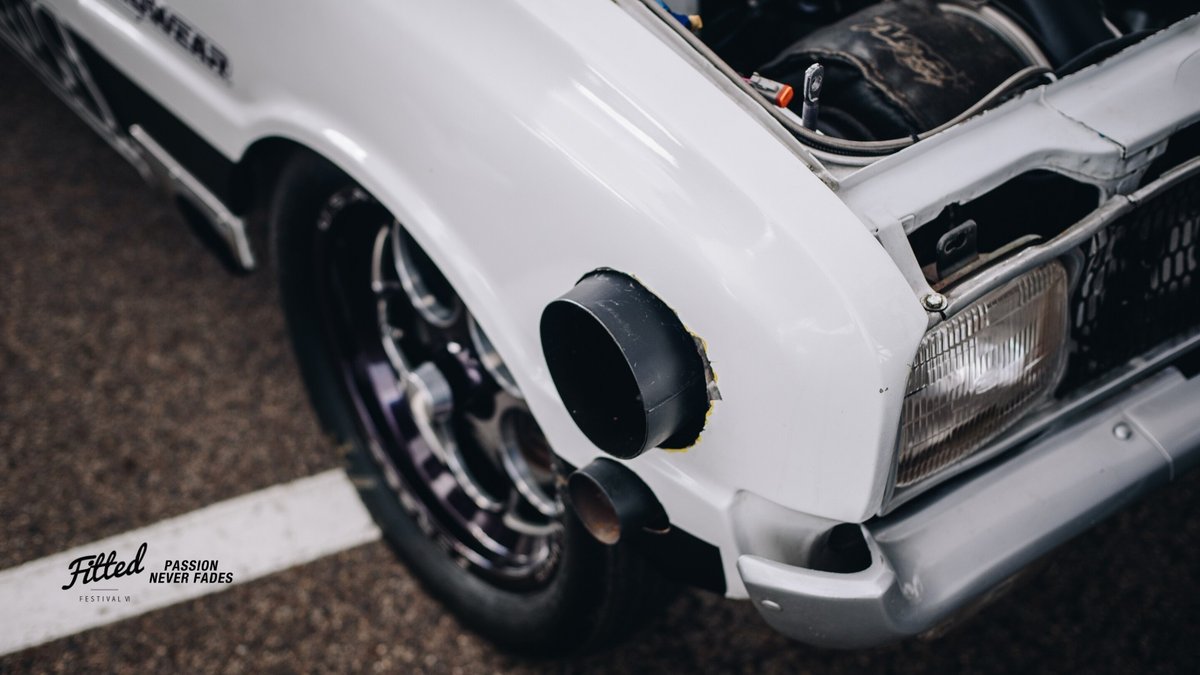 Craigs from @dysonbros wild R100, this is one serious piece of machinery! Who loves the sound of purpose-built drag cars? Tag your rotary friends in the comments below!
#FittedFestival #passionneverfades