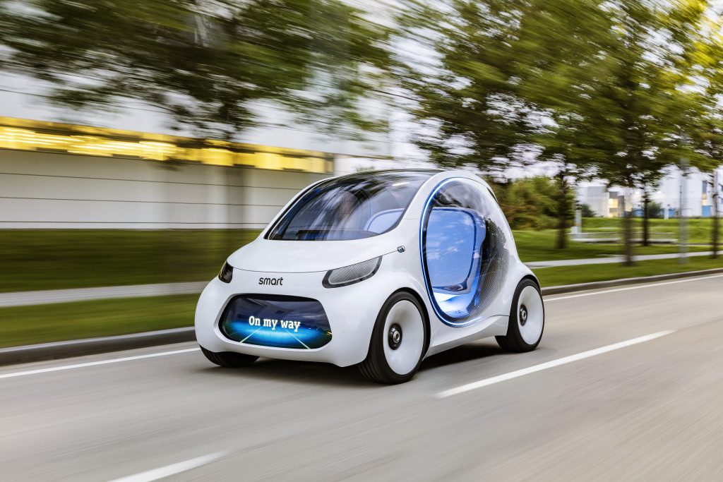 DaimlerTruck's tweet photo. .@GeelyGroup and @MercedesBenz AG have established smart Europe GmbH as a wholly owned subsidiary to supply, sell and service future smart vehicles in the European market.

👉 https://t.co/VwnlH5i67h https://t.co/9SsQrDKY6s