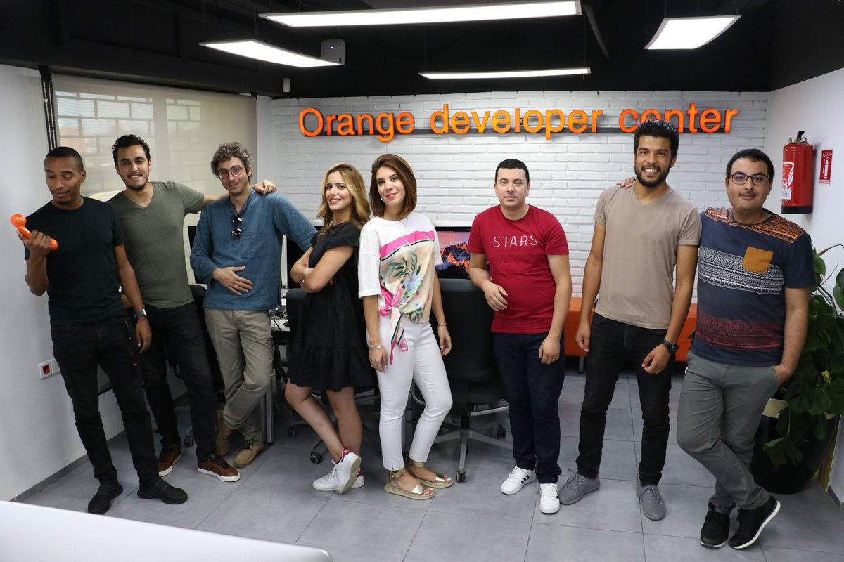 OrangeTN_Plus's tweet photo. 20,6 k jeunes ont bénéficié de formations technologiques et 7k ont pu trouver un emploi, un stage ou lancer leur start-up, à l'issue du programme #OrangeDeveloperCenter Grâce à son équipe formidable, ce programme est un modèle réussi d'accompagnement et de coaching des jeunes 💪 https://t.co/Mt60OZPG6B