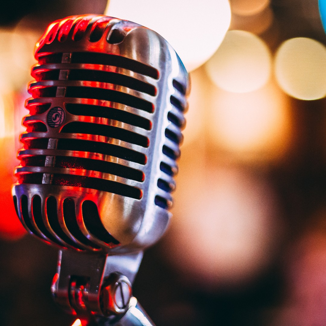 LOOK_UK's tweet photo. #LookFest 2020 goes online!

For just £5 per household, you can buy a ticket to the online event of the summer - the #LookOpenMic!

Performers, spectators, supporters - we need you! Find out more: https://t.co/9vmgyYlPk9

@newcollworc @RNC_Hereford @VisibilityCYPF @WalesBlind https://t.co/YgOCM4htRa