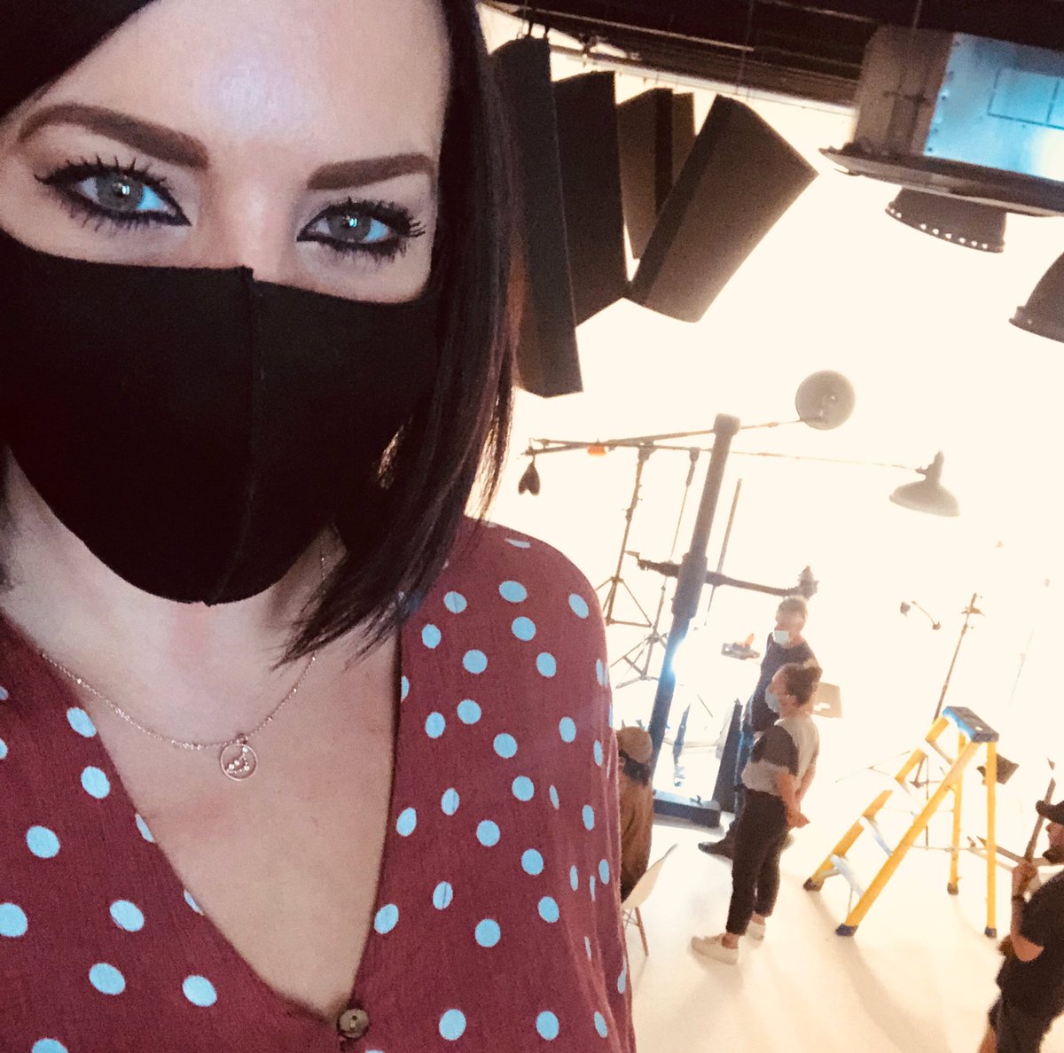 Laura_Stevens1's tweet photo. First shoot 📸 in what feels like forever! #hackneystudios https://t.co/PUh0FttEZ9