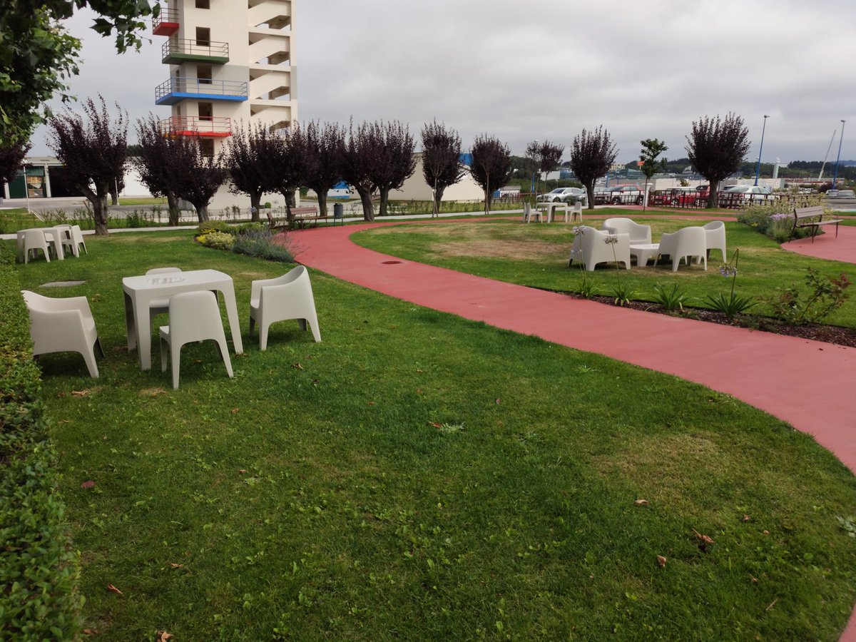 makerslugo's tweet image. Como ha cambiado el exterior del @CeiNodus 😍😋😮