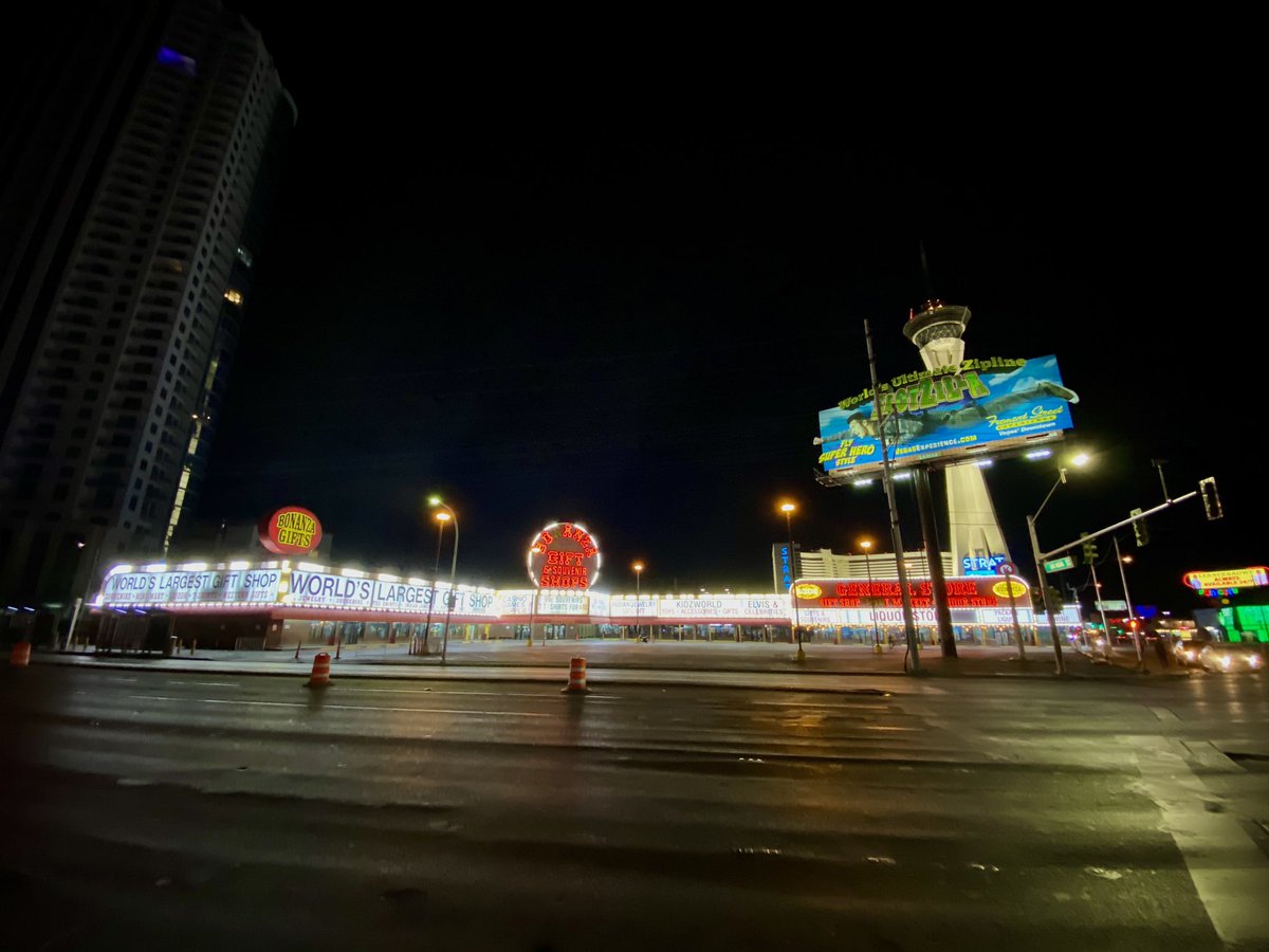  @CircusVegas. Live table games are open, weekend only. &ndash; bei  Circus Circus Hotel & Casino