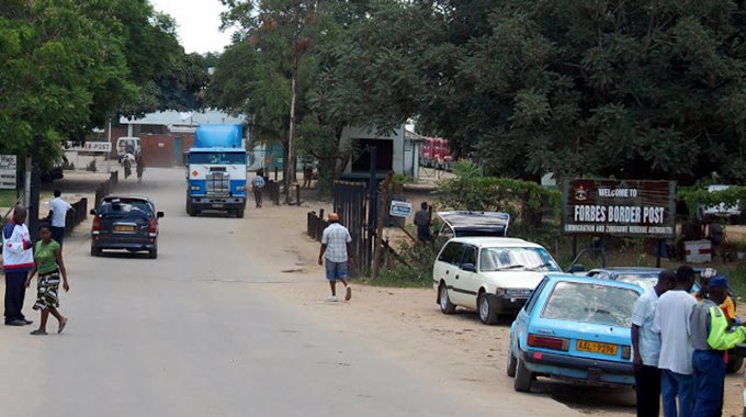 martgreenzim's tweet photo. Martgreen International is servicing the Beira Corridor at very affordable rates plus efficient service delivery. If you have an Import or Export to transport using this corridor, kindly DM us & request for a quotation. #WednesdayPromotion #TransportSolutions #ClearanceSolutions https://t.co/y0b8zV4jJe