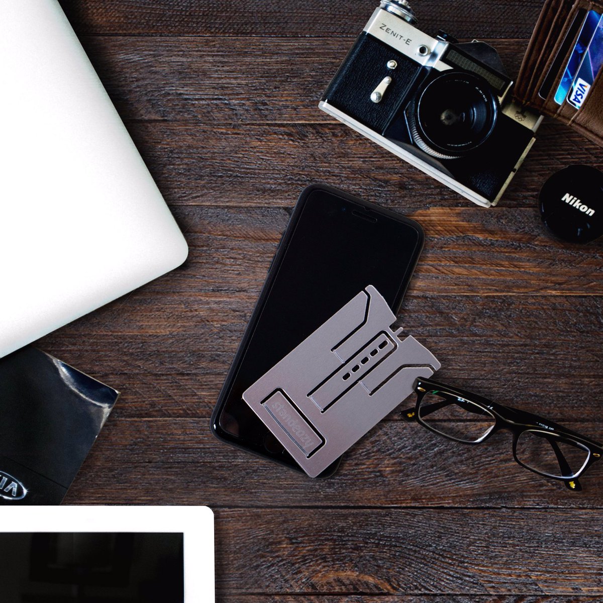 standeazy's tweet photo. Standeazy Ultra - classic, understated, elegant. The ultimate phone stand that can be taken anywhere with you! https://t.co/SWFmHXVeFX