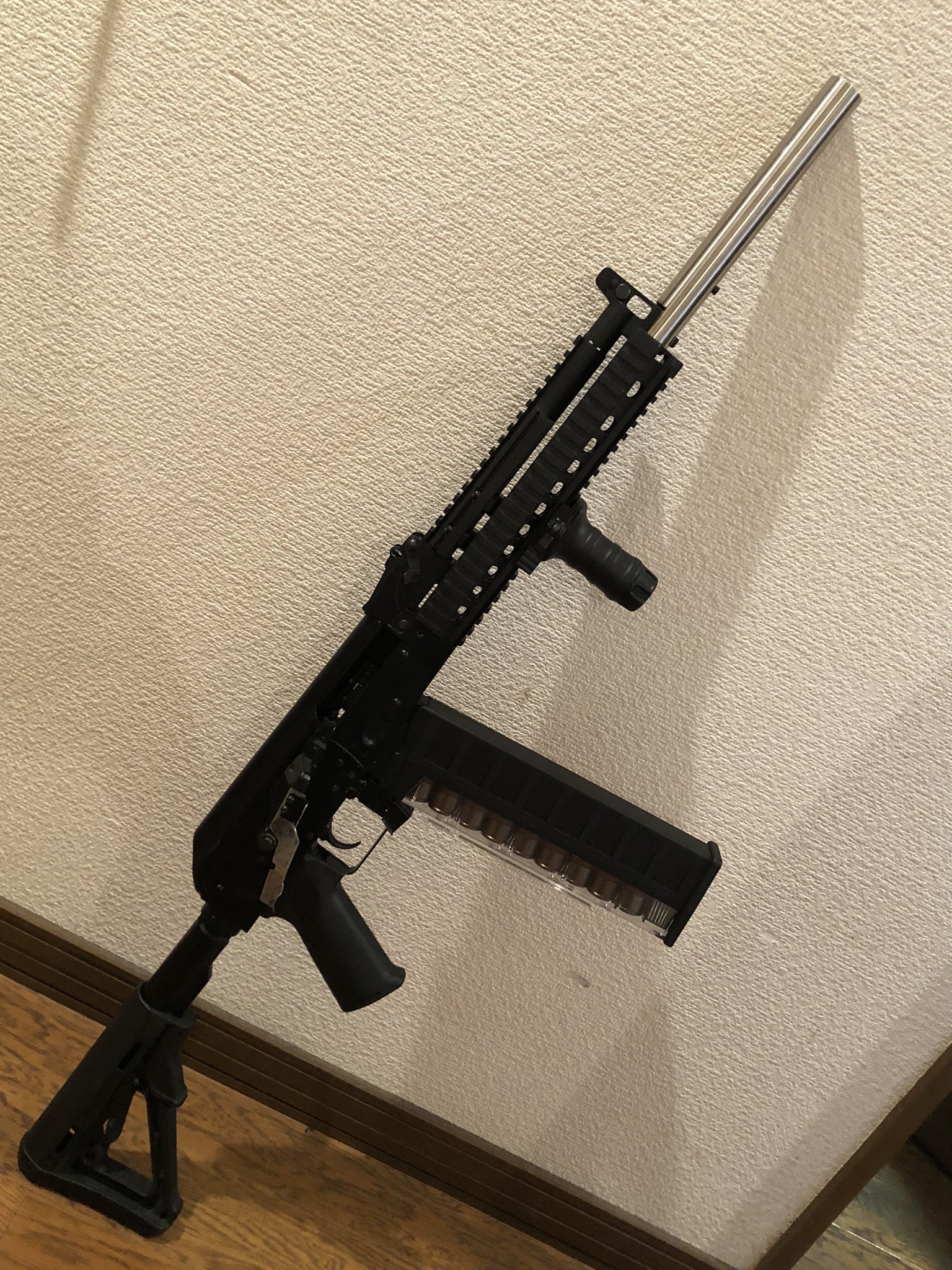 大鷹 電動ショットガン サイガ12風完成 三発同時発射式 1ストローク 単銃身 三発給弾 後は弾速 発射数の最終確認とショットガン風のマガジン製作すれば完成 エアガン 電動ガン 電動ショットガン T Co Yr3vx1ba3k Twitter