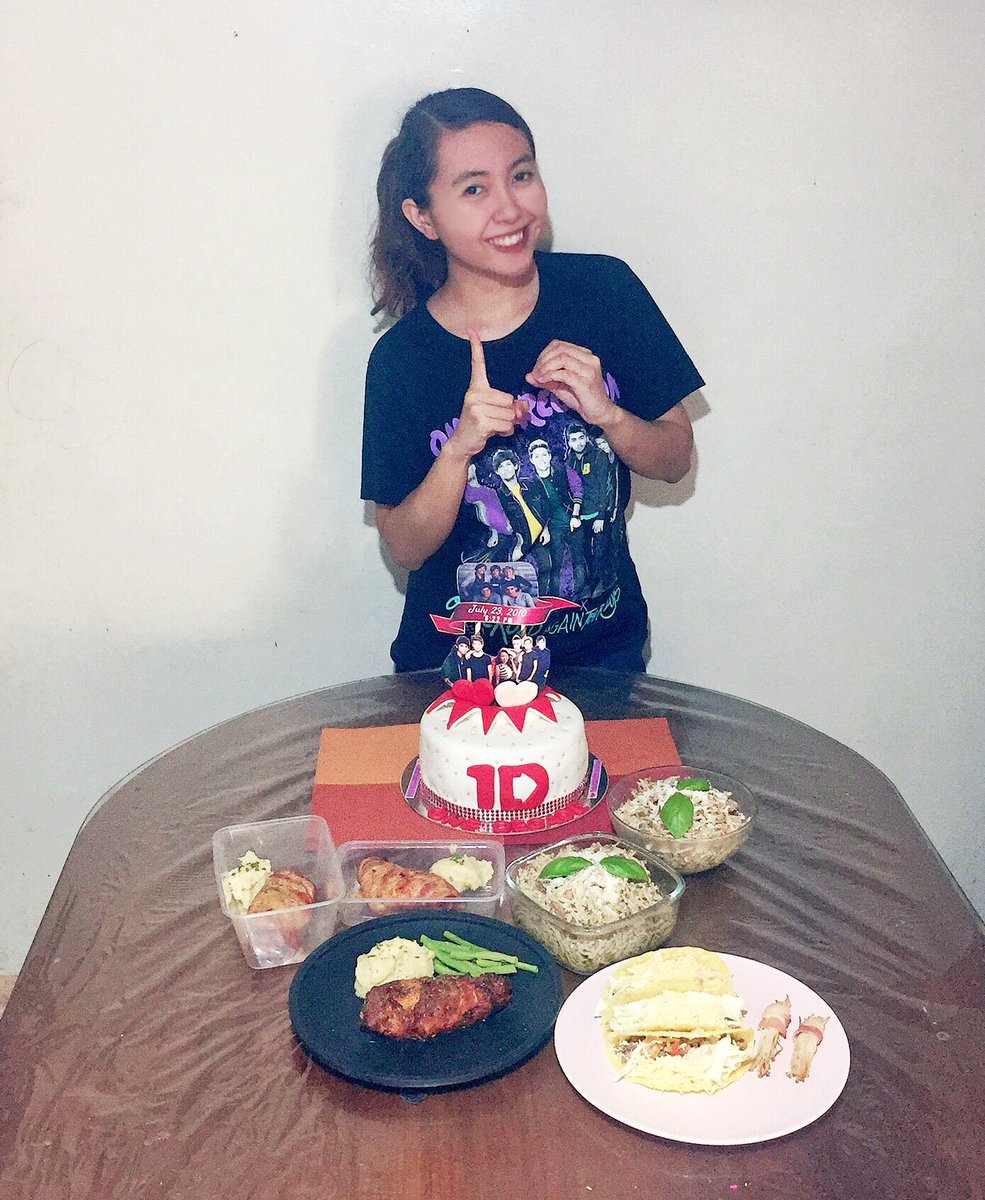 iCheRitzYou's tweet photo. Fangirling all day, all night and all week. Anniv meal😄👌🏻 @onedirection
#1DH1ST0RY #1DWWATOUR
#10YearsOf1D #10YearsOfOneDirection #18MonthsMyAss
#OneDirection10thAnniversary
#1Decade
#NOCHILLPHILIPPINES
#OneDirectionReunion
#OneDirectionSave2020
#ONEDIRECTIONBREAKTHEINTERNET https://t.co/JsWqoOi25s