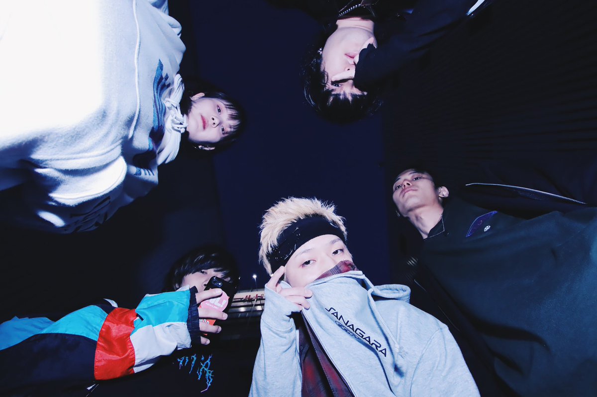 mim_band's tweet photo. 【🎥ホンジツ 21:00🔥🎥】

本日、21:00より
Made in Me.公式インスタライブにて

「Bedroom Session vol.1」

🔥🔥🔥緊急生配信🔥🔥🔥

MiM.ハウスにて撮影された
Bedroomアレンジの楽曲

ぜひ観に来てください

🪐instagramフォロー🔥
→https://t.co/uMAoyJgiPR

#BedroomSession https://t.co/0Vwlr8yB0L