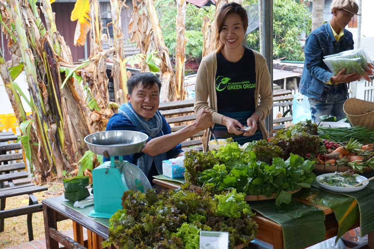 ComDev_Asia's tweet photo. #FamilyFarmers are front-liners and food heroes in the midst of the COVID-19 pandemic. Support our farmers. Buy their products. Eat local produce. #COMDEVASIA #FoodForAll
Learn more: https://t.co/7vO5r07QTK https://t.co/CMQP9yo1yN