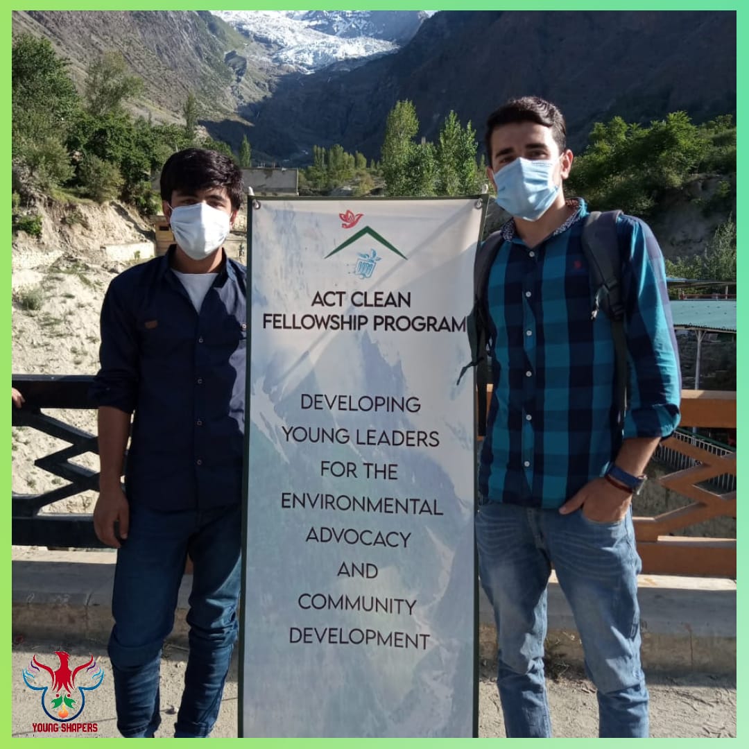 shaperscircle's tweet photo. Our team lead by Mujahid Javed visited Rakaposhi viewpoint Ghulmet for ac clean compaign on Sunday 26 July
#ACFP2020 #Youth4Environment #ActClean #Act4Nature https://t.co/i3CVnVOwJt