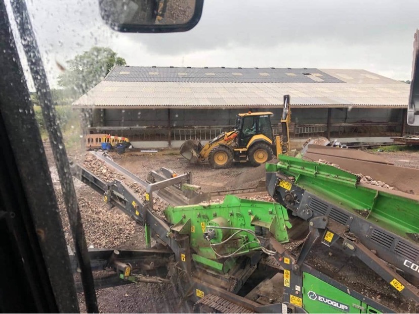 RidgewoodContr's tweet photo. We're big into Recycling! Here we are #recycling some #inertwaste for a farm in #Staffordshire ready to be re-used.
For any inert waste removal requirements please contact us on 07809 396646. https://t.co/2hiJNlhOUQ