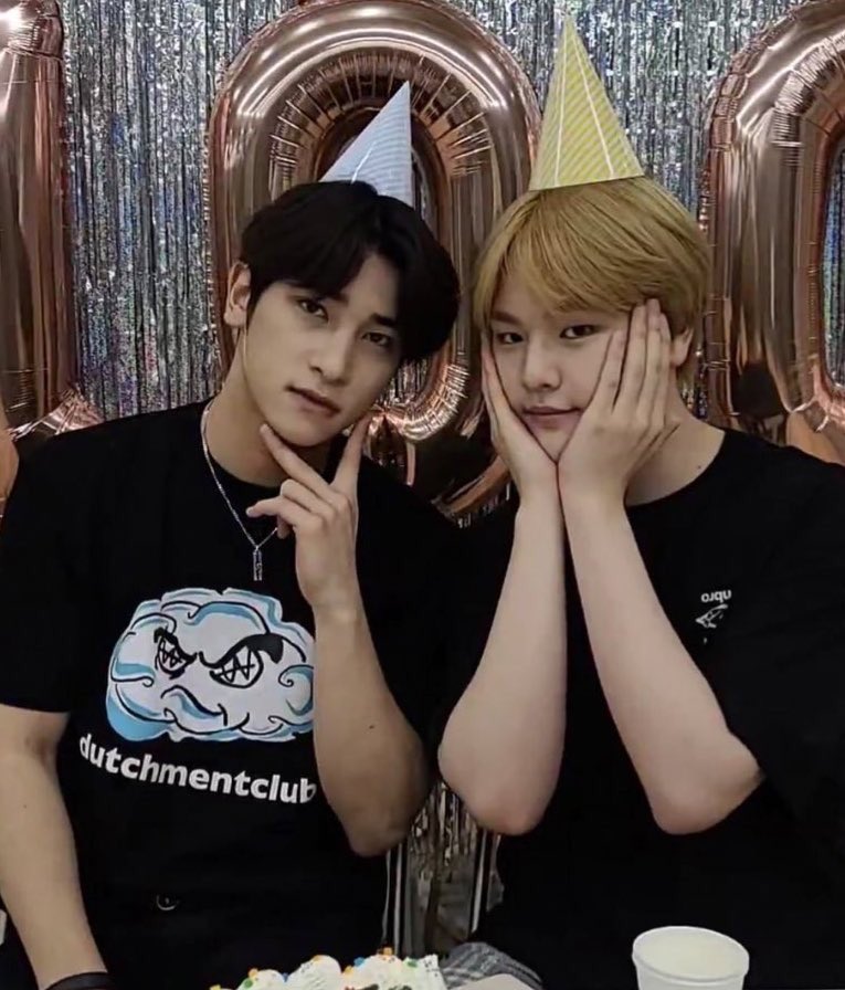 dohyonkachu's tweet photo. 첫브이앱                                       100일 https://t.co/ZGSzWZXbP2