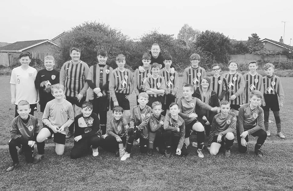 FcNormanton's tweet photo. 📢📢📢Players wanted !!!!⚽⚽ 
Both our u14 and u15 sides are looking for new players to add to our squads this coming season 
We train on Tuesday evenings and play matches Saturday mornings. If you have a child in years 8,9 or 10 in September please get in touch https://t.co/wYs6vGind6