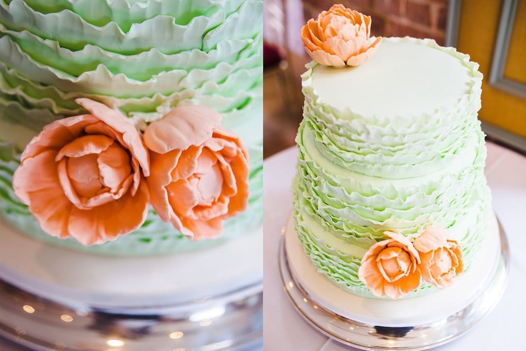 What a beautiful and delicious looking cake for Laura &amp; Daniel's #weddingday at Kimberley Hall.

A wonderful image by @tatum_reid 

#weddingcakewednesday
