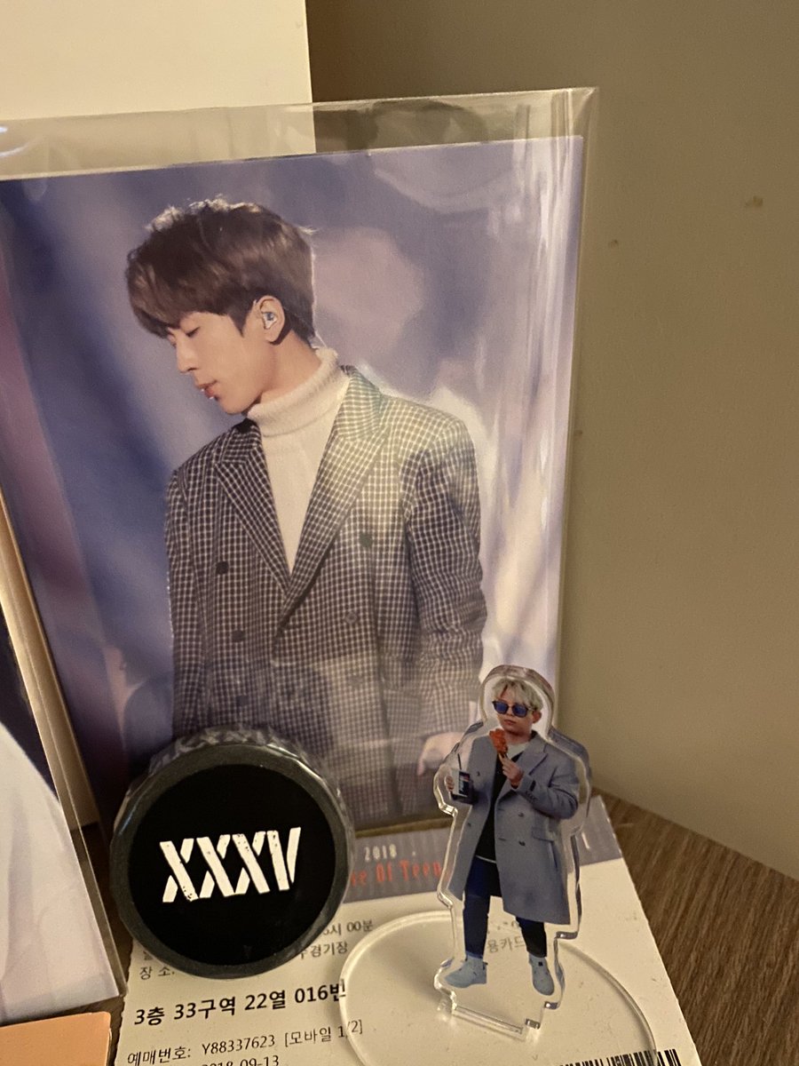 skyleejae1's tweet photo. @naddo_xxxv 
나눔 너무 감사합니다 :) 
토니오빠가 살아서 움직이는 느낌의
이 생생함 😃 감동이에요🍊🍊

얼른 저도 나눔 또 할게요 !! https://t.co/mJh3yllz45