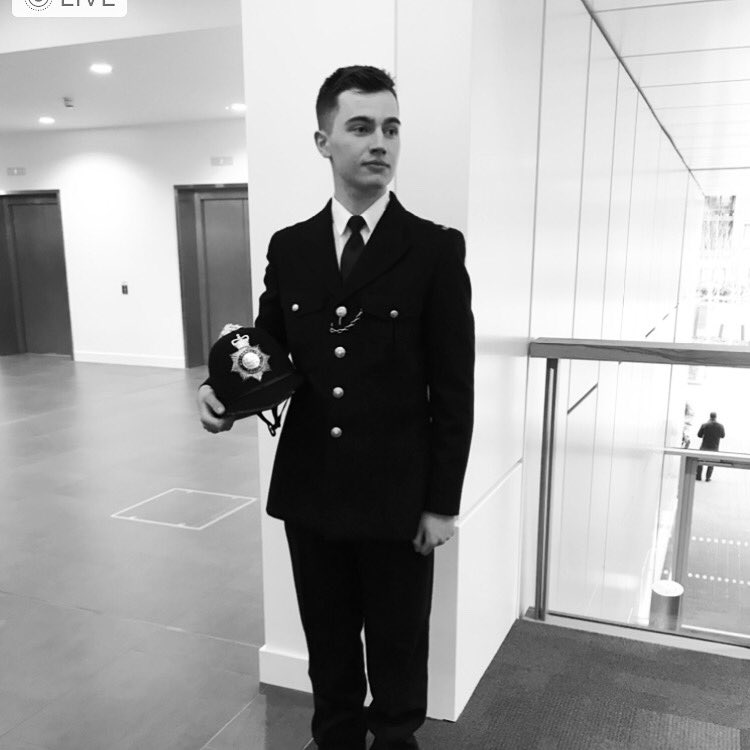 darcieClair's tweet photo. 1 year ago today this happened.....proud Mum.....@metpoliceuk https://t.co/PzTGR7ZuPe