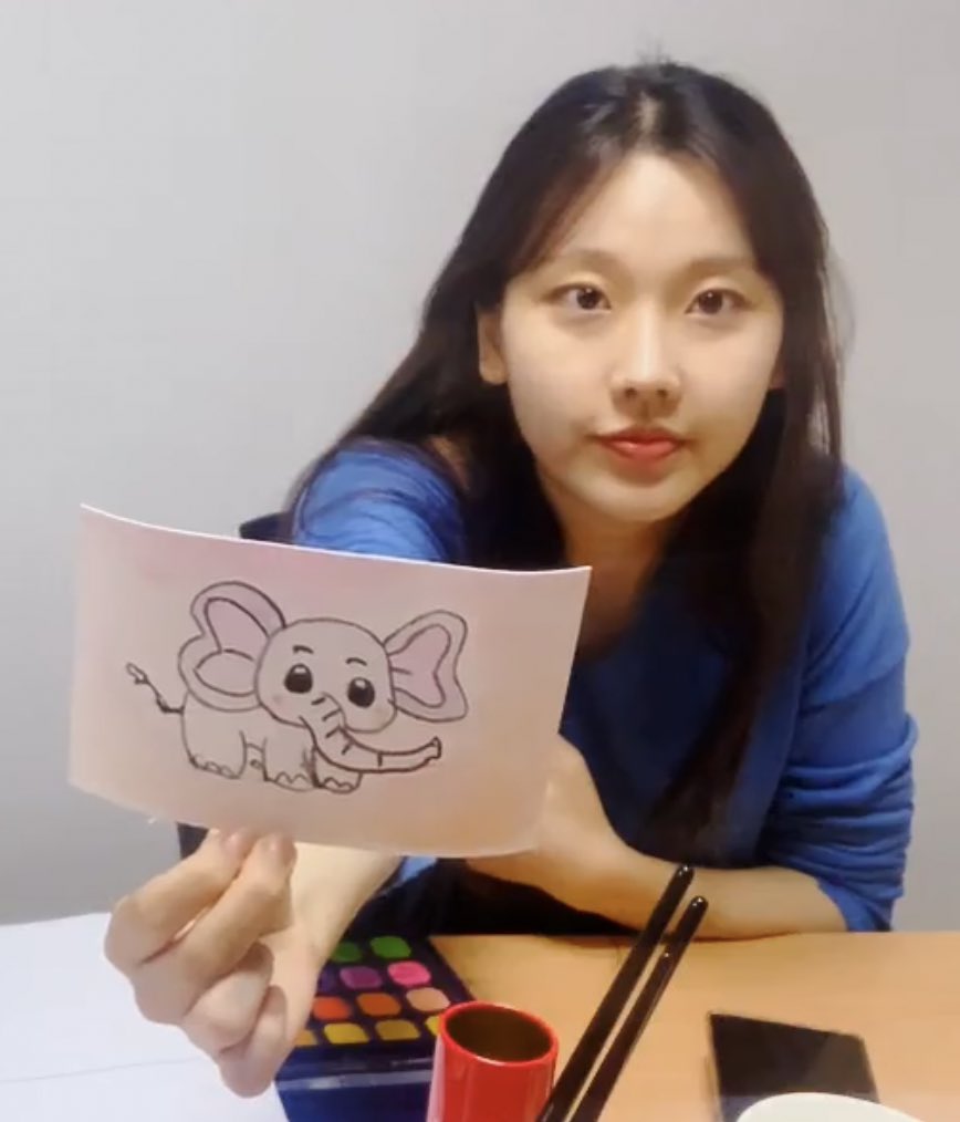 janepix's tweet photo. rf if you think nayun's elephant

#모랜유치원_그림 https://t.co/l9jmSKeiNB