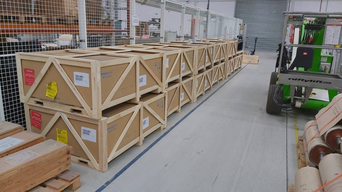 @DaikinEurope @Daikinuk : First delivery 🚛 of Daikin VRV Multi module system safely unloaded.  Deliveries 2 and 3 arriving over next few weeks.  Busy time for our engineers 👨‍🔧 on site.
#FactoryCooling #WarehouseCooling