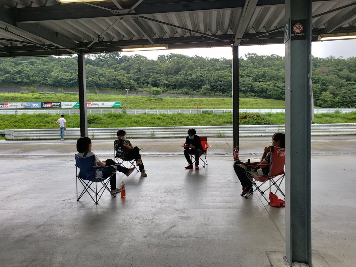 Good-bye Chalon tweet media