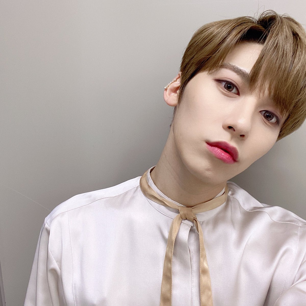 official_ONEUS's tweet photo. [#건희] ���✌ https://t.co/97HkgRFres