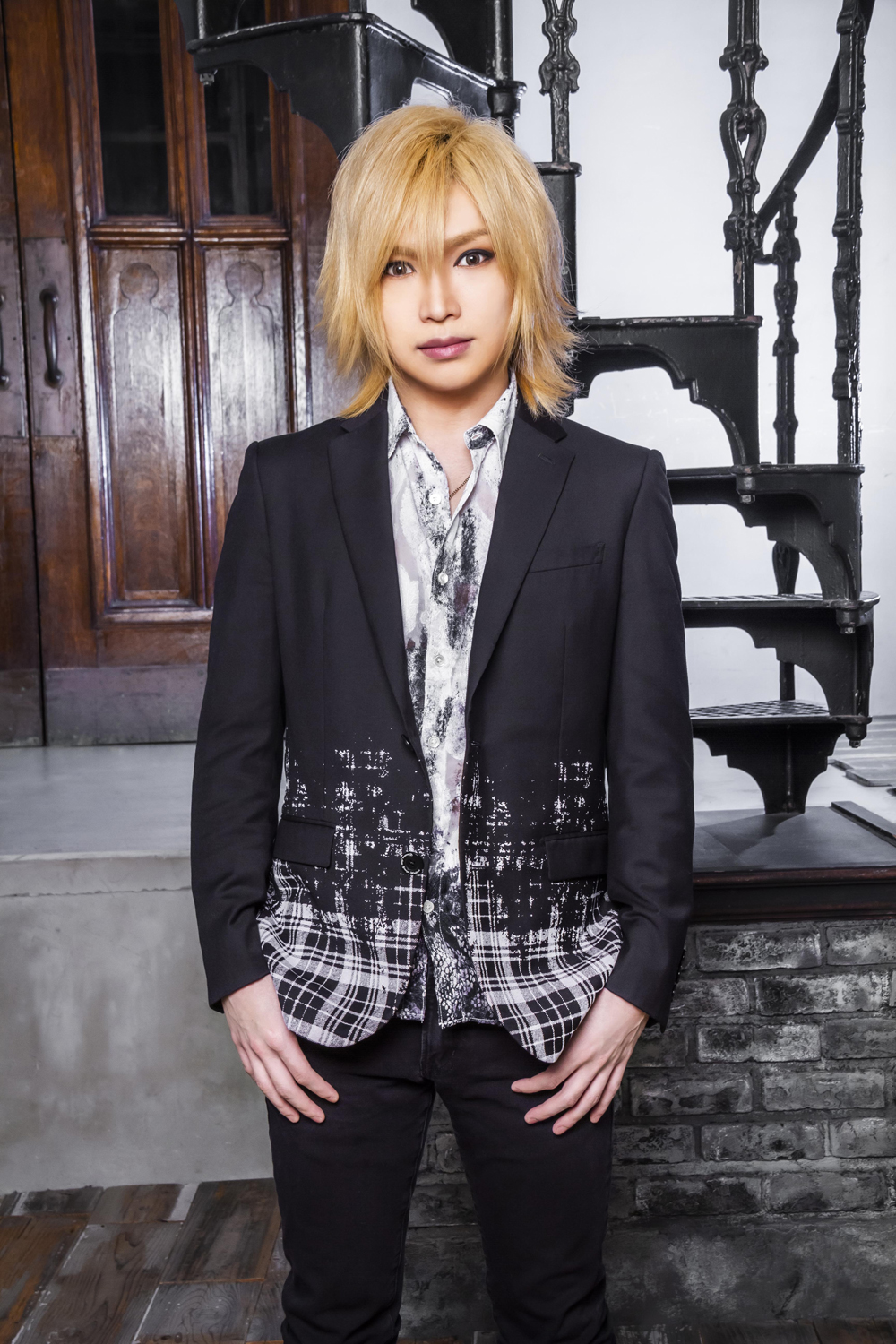 アニメ ポケットモンスター 公式 アニポケ 速報 8月9日放送回より オープニングが変わります 楽曲は今と同じ １ ２ ３ 歌うのは 西川貴教 さんと 鬼龍院翔 さんの初タッグ 西川くんとキリショー 歌い継がれるオープニング どうぞ