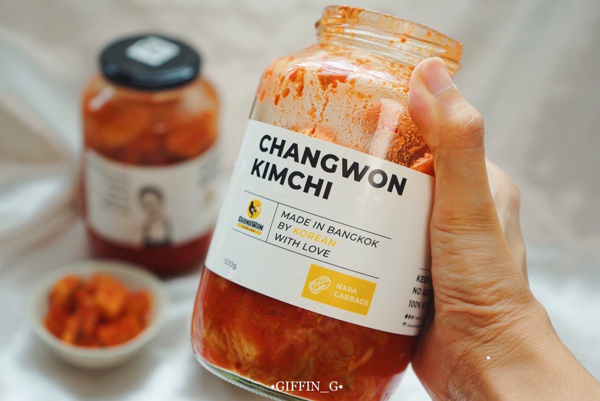 Giffin_08's tweet photo. ทุกคนบอกต่อความดีงามของน้องกิมจิ ของChangwon✨เราลองแล้วอร่อยยสุดรสชาติเข้มข้มมากจริงๆ เห็นบอกว่าทำโดยเชฟคนเกาหลีแท้ๆเลยจ้า 🥰เหมือนมีอปป้ามาทำให้ทานที่บ้านอะไรยังงี้ เราเอามาทำซุปกิมจิก็เลิศมาก ย่างหมูมากินกับ #กิมจิ คือฟิน #ChangwonExpress @aroii https://t.co/hObTi1vkSk