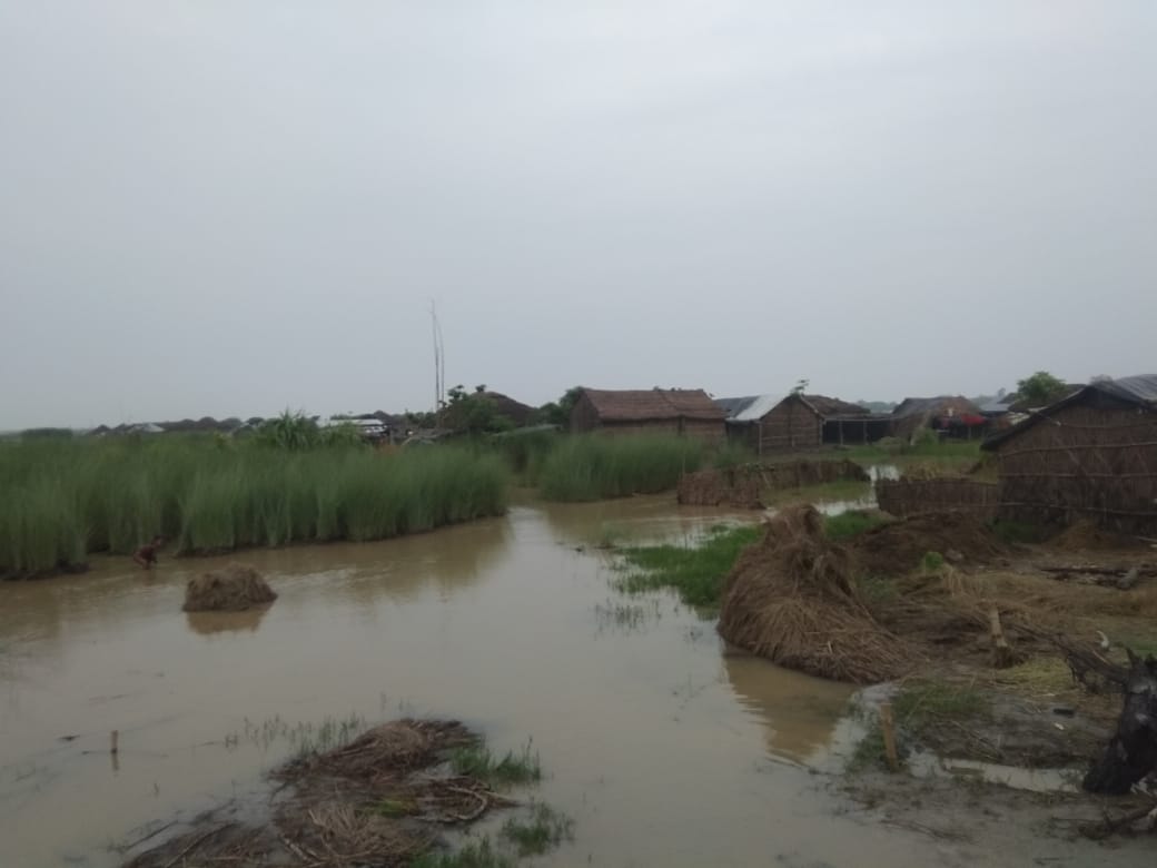 Magadhfdn's tweet photo. #BiharFloods2020 #KosiFloods2020 #SupaulDistrict https://t.co/LmJKGzVwjG
