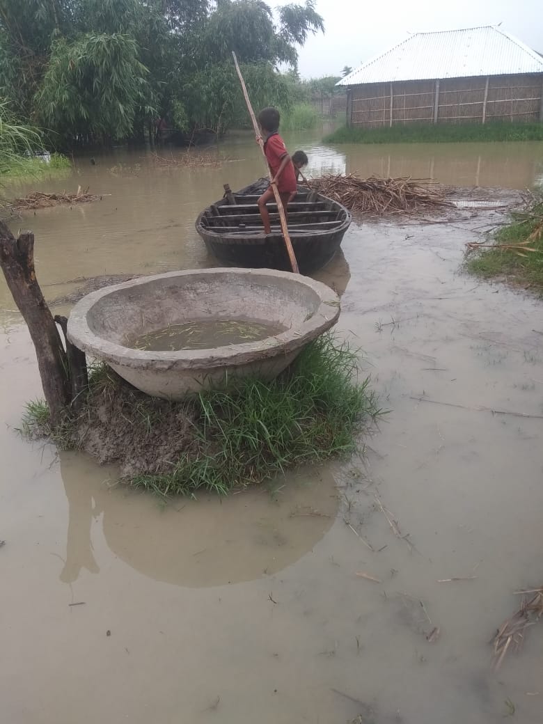Magadhfdn's tweet photo. #BiharFloods2020 #KosiFloods2020 #SupaulDistrict https://t.co/LmJKGzVwjG