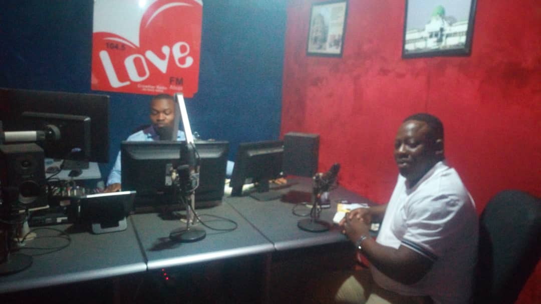 love1045fm's tweet photo. #1045LoveFmAbuja
Do you have any legitimate property in Abuja for sale?
Join #MichaelLegend @michaelblegend Every wednesday by 11:30Am On #1045LoveFmAbuja
#GuestSpeaker: Mr Gabriel Julius {CEO We fix am @wefixam}
#1045LoveFmAbuja.
#YourFamilyLoveStation https://t.co/8VwgPxPpDJ