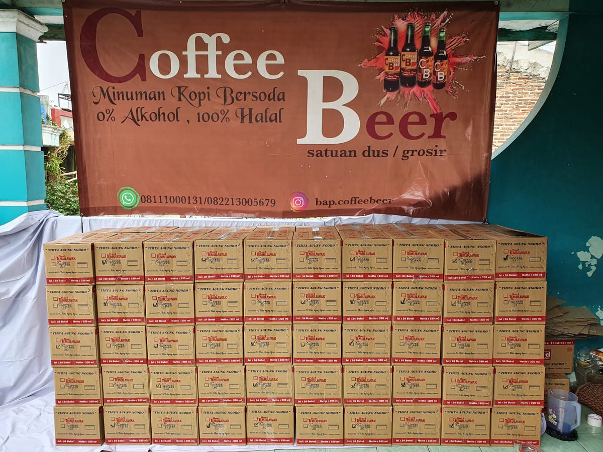 r_prihartanto's tweet photo. Ready Coffee Beer Tirta Agung Ngoro &amp; Agung Ngoro. Minuman kopi bersoda asli khas Jombang, Jawa Timur. Tidak mengandung alkohol &amp; halal.
#coffee #coffeebeer #beer https://t.co/iDOzOtFg0E