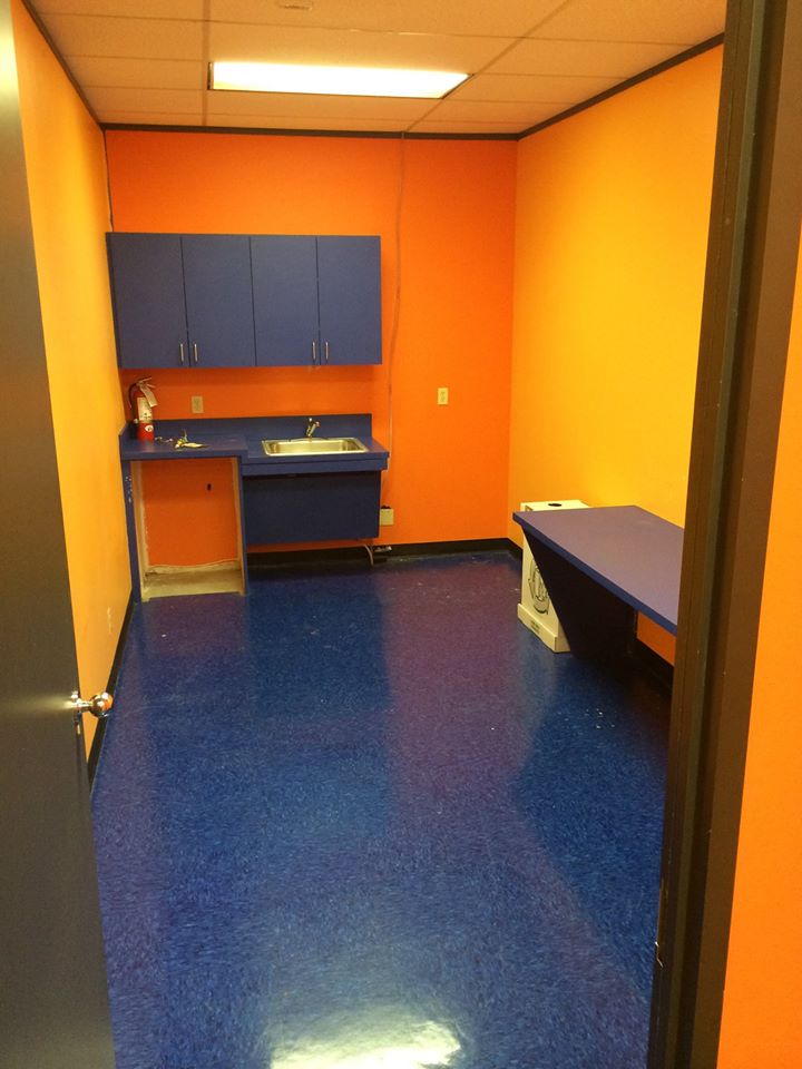 4/ We started in early 2014 with nothing but a blank (but very orange) canvas. None of us had worked together before, but we started building quickly.