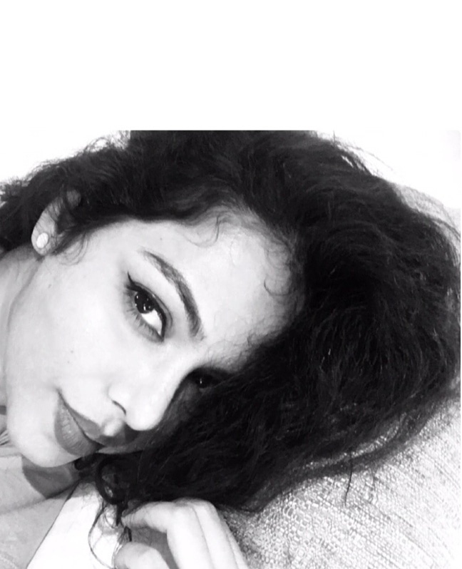chidaksha's tweet photo. इधर तो जल्दी, जल्दी है
उधर
आहिस्ता, आहिस्ता

#ChidakshaChand #actor #anchor #lockdown2020 https://t.co/azHEgH7o39