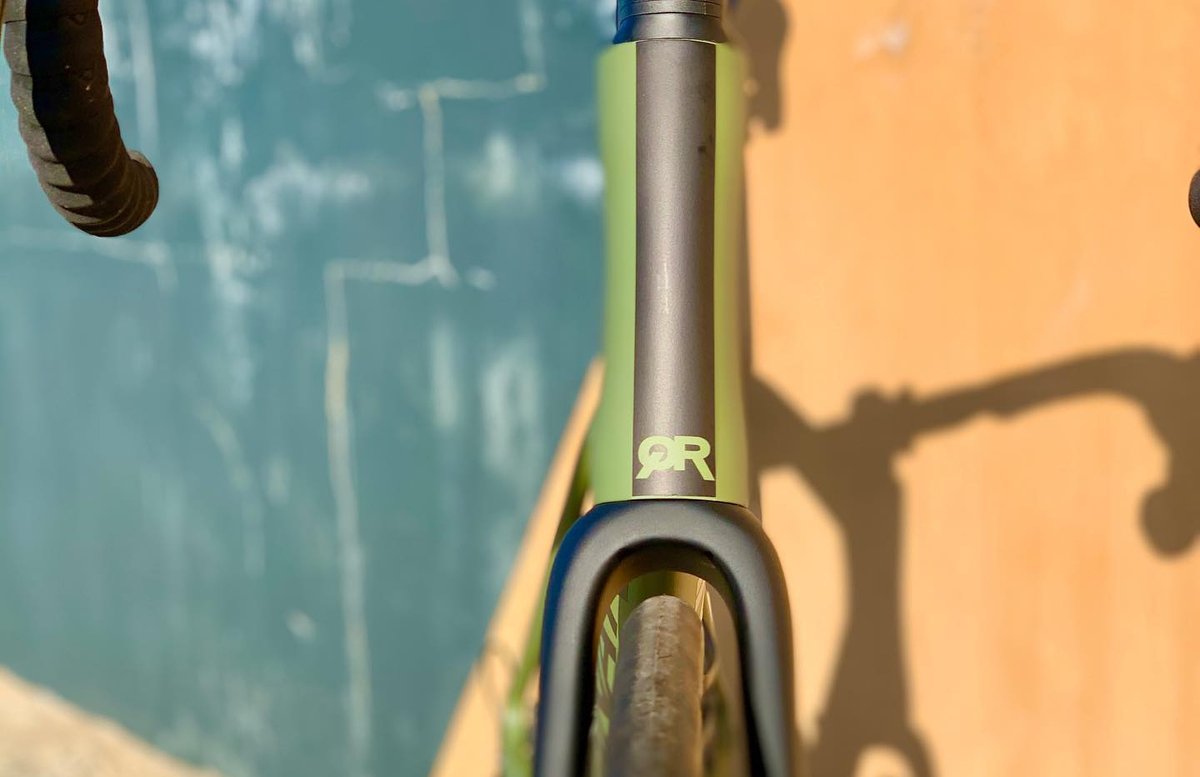 quintanarootri's tweet photo. Triathletes need road bikes, too. Especially UTI legal ones.
.
.
πΈ @themarcprice
.
.
#repost #srfive #srseries #qr #quintanarootri #triathlon #aeroroadbike #roadbike #triathlontraining #tritraining #triharder #performance #ironman #newbikeday https://t.co/3AZ1psU8p7