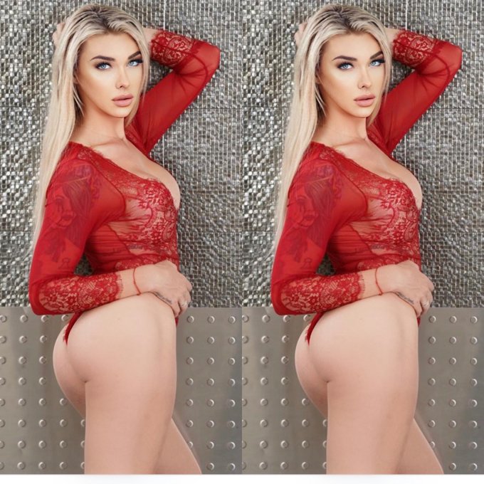 Like for left 
Retweet for right https://t.co/iLGILV4CmC