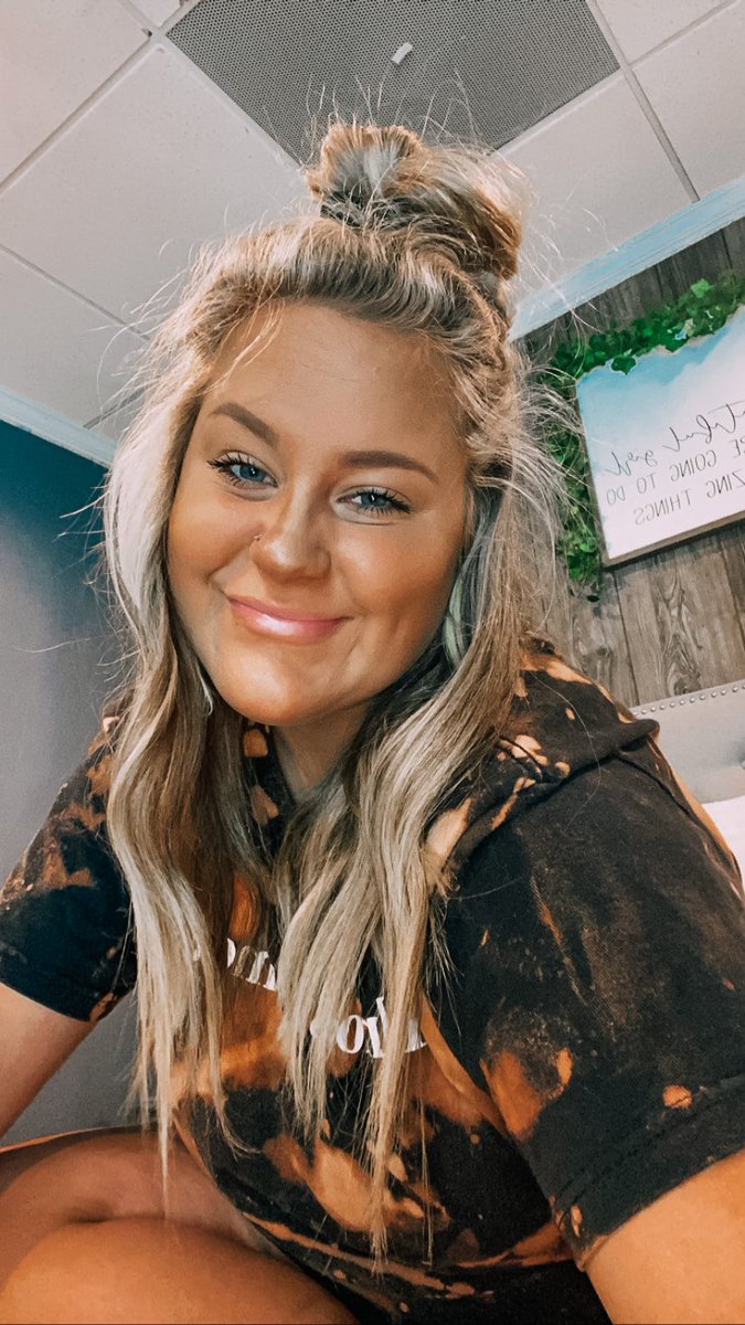 hi are selfies on twitter a thing in 2020?