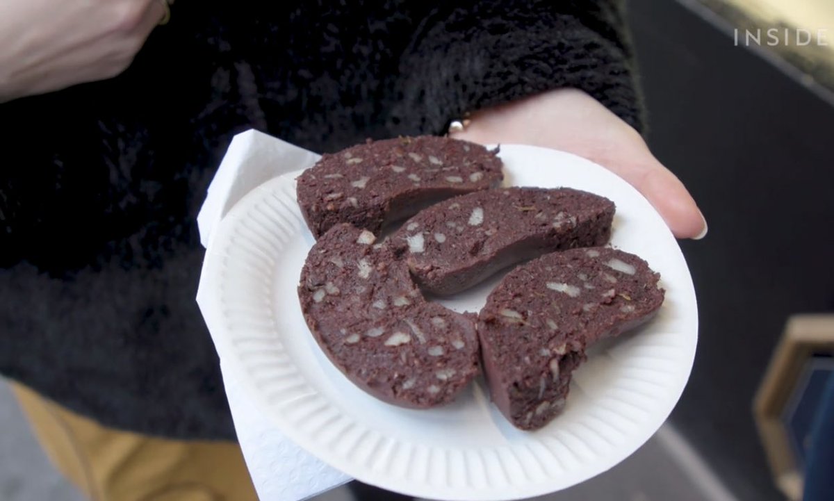 Ever wondered how <a href="/buryblackpudco/">The Bury Black Pudding Co.</a> make their award-winning #blackpudding?! 🖤

Well <a href="/InsiderFood/">Insider Food</a> paid <a href="/BuryMarket/">Bury Market</a> a visit to find out 🎥
youtu.be/CIj2XvZUZgs