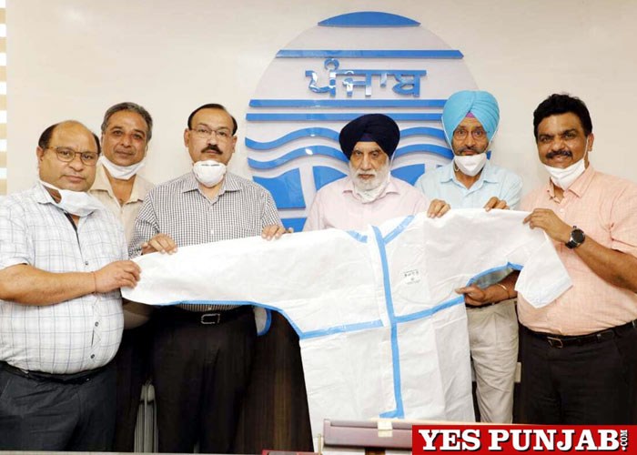 yespunjab's tweet photo. #PPCB distributes 2500 #PPEkits to #PGI, #PBTI, #IMTECH & Forensic #ScienceLab
https://t.co/eDsh7osoPh https://t.co/P5PuQmyP8K