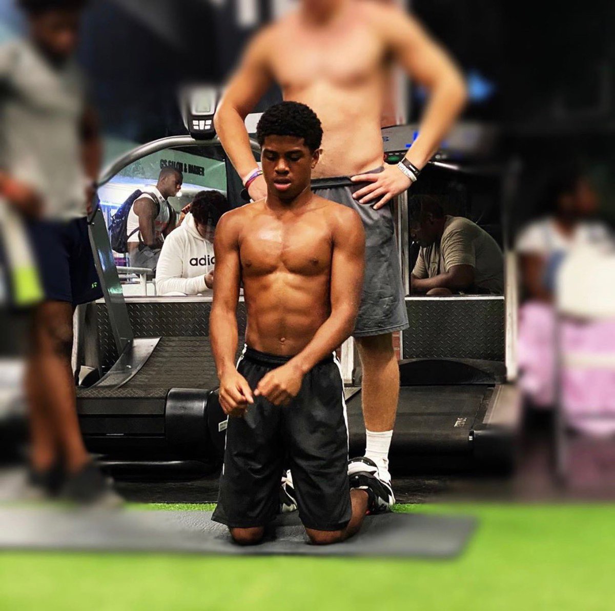 KimaniThomas14's tweet image. Once you have the Determination, self Motivation &amp;amp; willingness to be Great @RehmanZack will get you Right! “
#tufftraining   
#GrindandSbine